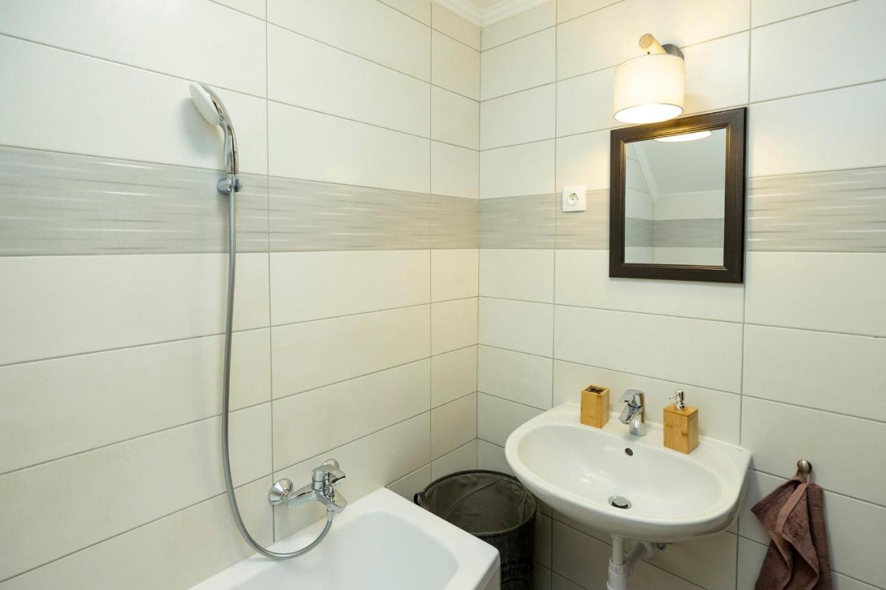 Appartamento Zsendulo Apartman Eger Esterno foto