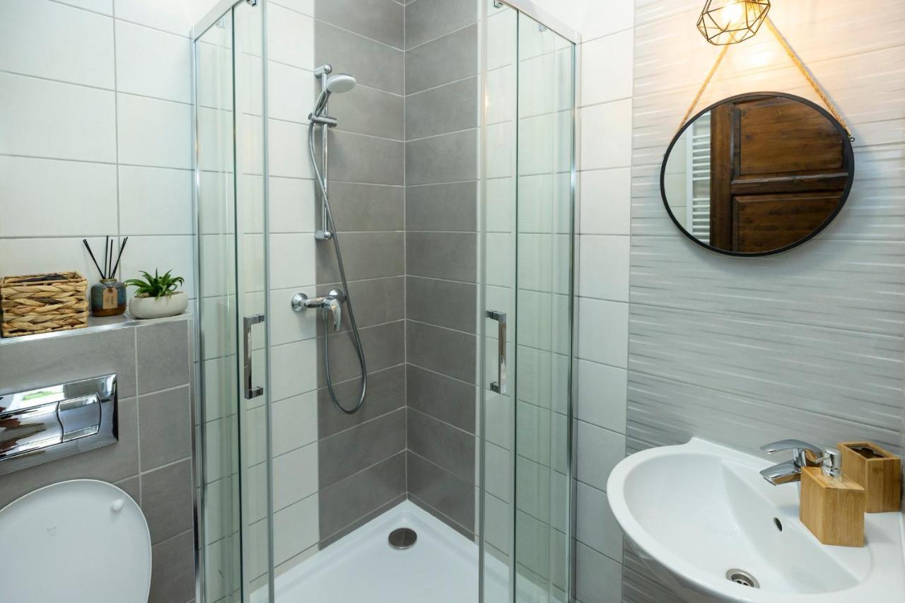 Appartamento Zsendulo Apartman Eger Esterno foto